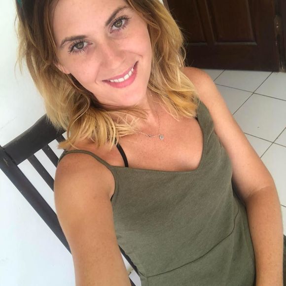 Meet your Posher, Julie - Picture 1 of 1